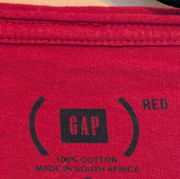 GAP Women's Inspired Red V-Neck Tee...Limited - Picture 2 of 3